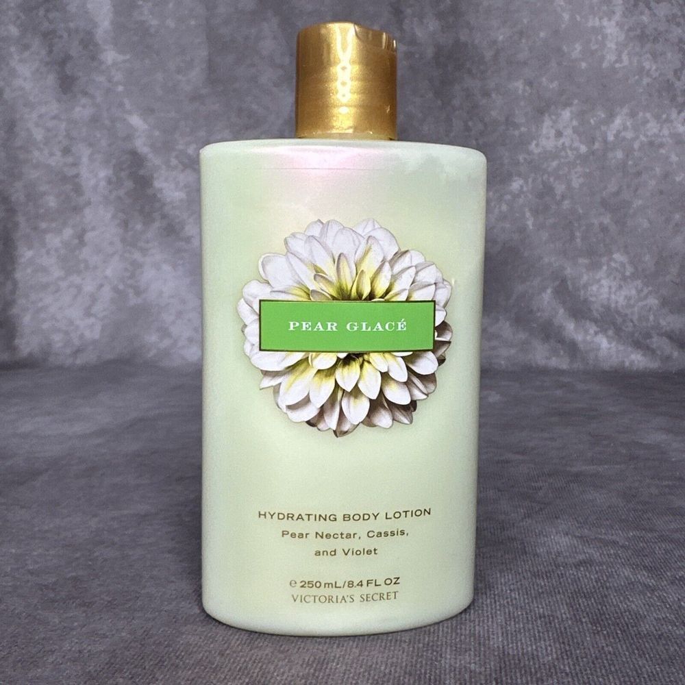 Victoria's‎ Secret Pear Glace Hydrating Body Lotion 8.4 oz New DISCONTINUED ITEM